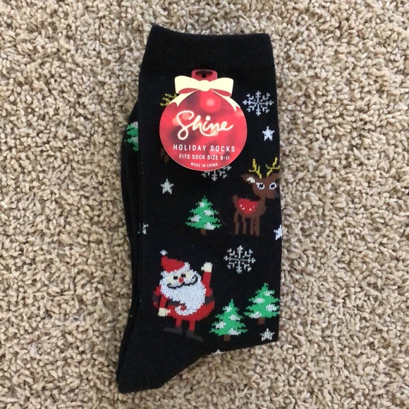 2 Pairs of Christmas Socks - Picture 3 of 5